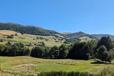 ペンション L Estive Du Claux