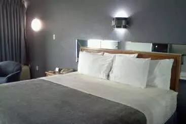 Hotelli Quail's Nest Inn & Suites