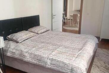 公寓式酒店  Old Town Grand Apart