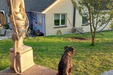 Pensjonat Hot Tub Hideaway