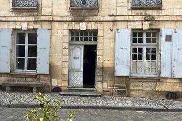 بنسيون Quelques Jours à Noyers Sur Serein