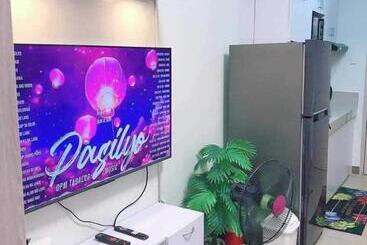 Kurort J&r Staycation Smdc Trees Residences