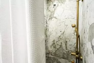 Aamiaismajoitus (B&B) La Chambre Des Trois églises