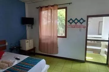 Hotel Hosteria El Jardin De Playas