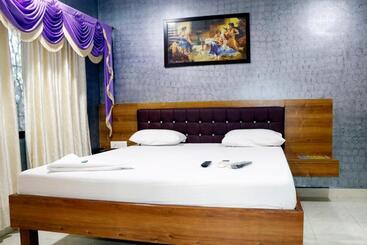 Hotel White Sand Resort Manori Mumbai Malad West