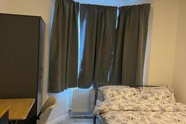 Pension Oxborne Rooms Uk Wyatt