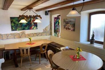 Albergue Landgasthof Krokodil Am Brombachsee