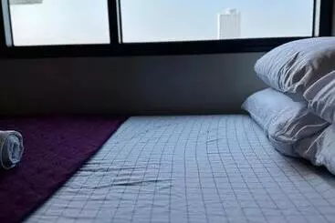 Hotel Edward S Bed 2