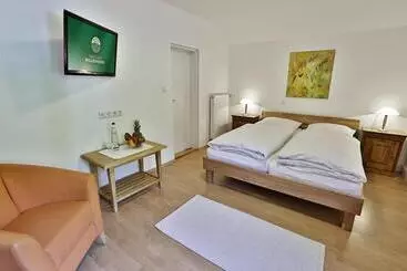 Hotel Waldhaus Deininger Weiher