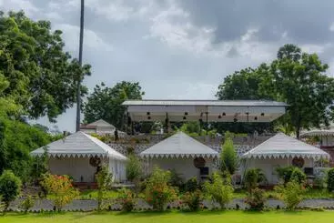 Riverview Tent Resort