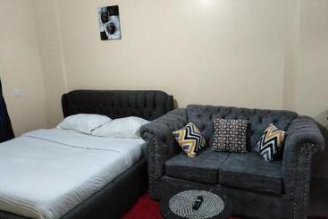 Aparthotel City View Suits