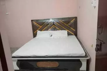 Oyo 81193 Hotel Blue Moon