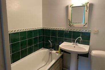 بنسيون Auberge De La Dorette