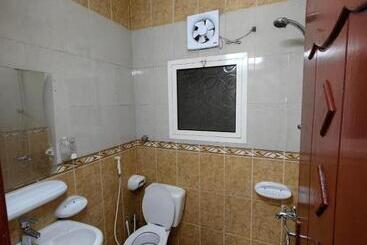 فندق نبض الضيافة 1 العزيزية الشارع العام