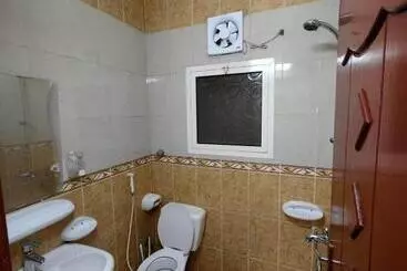 فندق نبض الضيافة 1 العزيزية الشارع العام