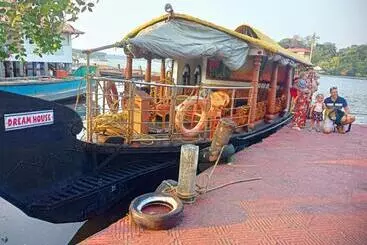 Kapselhotel Houseboat   Dream House Houseboat Kollam