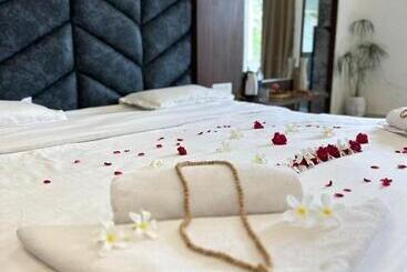 The Ratan Resort & Retreat