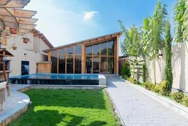 استراحتگاه شاليهات توت الريفية بالطائف