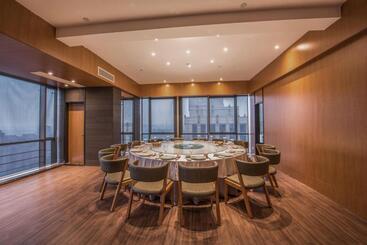 Meijin Serviced Apartment