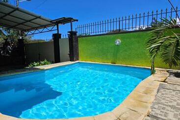 Pensão Ushpav Villa