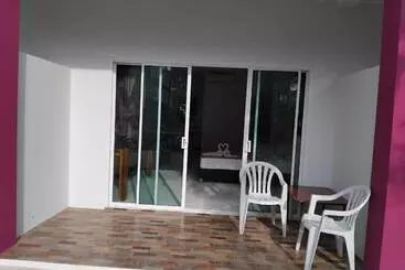 Lomakeskus Khaolak Summer House 2