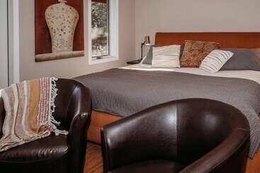 ベッドアンドブレックファースト Rockymountainview Bnb