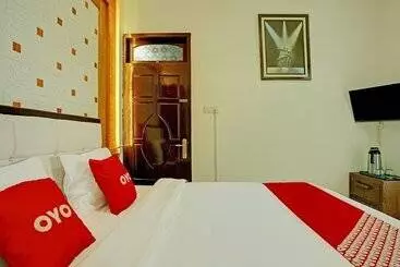 Hotel Zulyan Homestay Syariah By Oyo