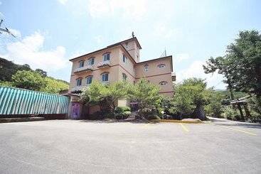 Motel Gurye Purunsol