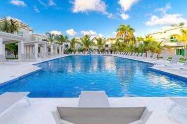 Aparthotel Playa Palmera Beach Resort