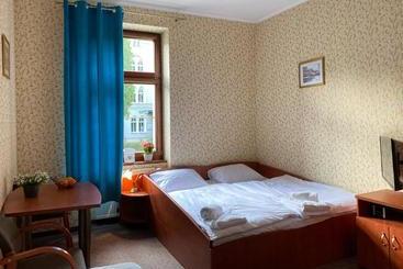 酒店 I Restauracja Castle