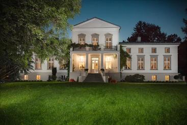 호텔 Dwãƒæ’ã‚â³r Podstolice