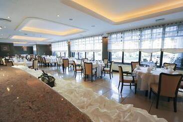 فندق Warmia Park