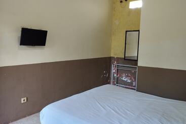 فندق Oyo Life 93265 Kos Cendana Seruni Raya