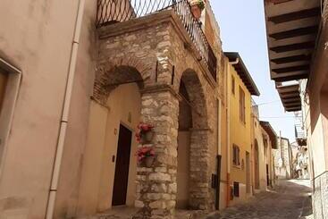 Bed and Breakfast Archi Di San Giacomo