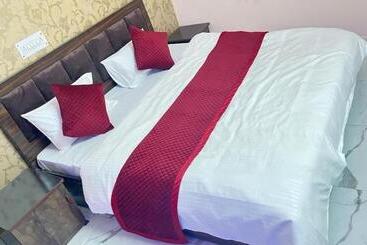 Hotel Vrindavan Ratnagiri