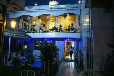 אתר נופש Afrikando Royal Castle