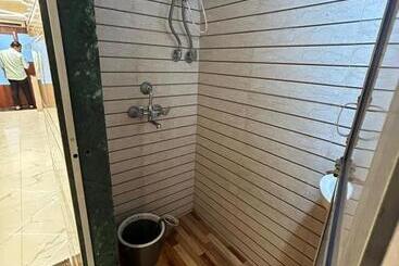 Hospedaria Sai Sharan Dormitory Near Dadar Railway Station