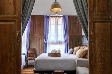 تختخواب و صبحانه Hanuman Boutique Stay &eatery