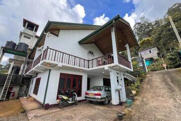 ペンション European B & B