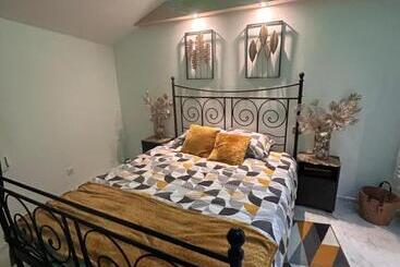 Pensionat Spa Jacuzzi Moon White