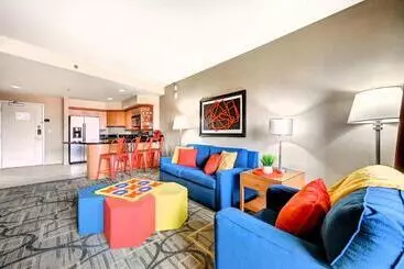 Apartahotel Sphere In Hd!   1br Private Retro Condo With Premium Views
