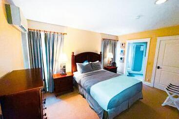 Aparthotel Blossom Haven Charming 3br Condo