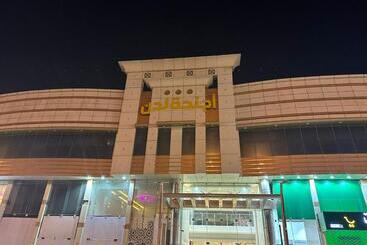 Hotel Laden Suits Ghirnatah