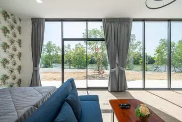 Hotelli Pran Riverside