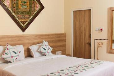 Hotel Ranthambhore Uday Vilas