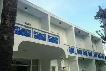 ユースホステル Casa De Praxides Tourist Inn