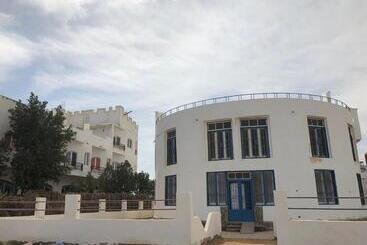 تختخواب و صبحانه Das! Haus Am Meer