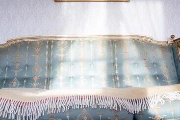 ベッドアンドブレックファースト Långbro Gård I Mölnbo