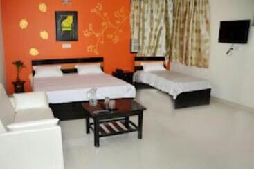 酒店 Golden Leaf , Sagar