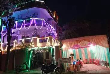 Pensionat Baba Home Stay